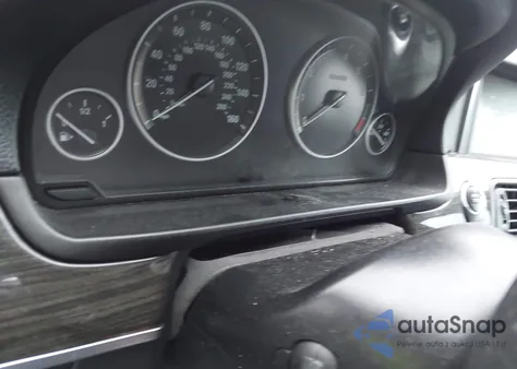 2015 BMW 528I xDrive z USA, uszkodzony, nr VIN WBA5A7C52FD623203